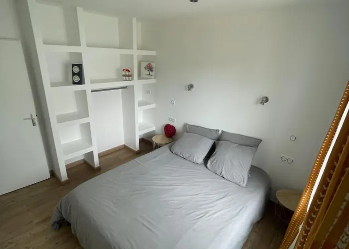 Route Des Chateaux *